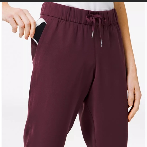 Lululemon On The Fly Jogger 28” * Woven - Picture 2 of 6
